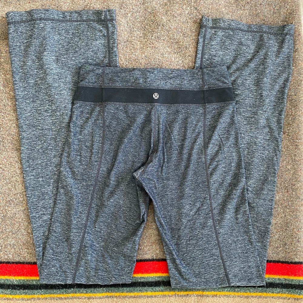 Lululemon high rise flare legging Size 6T